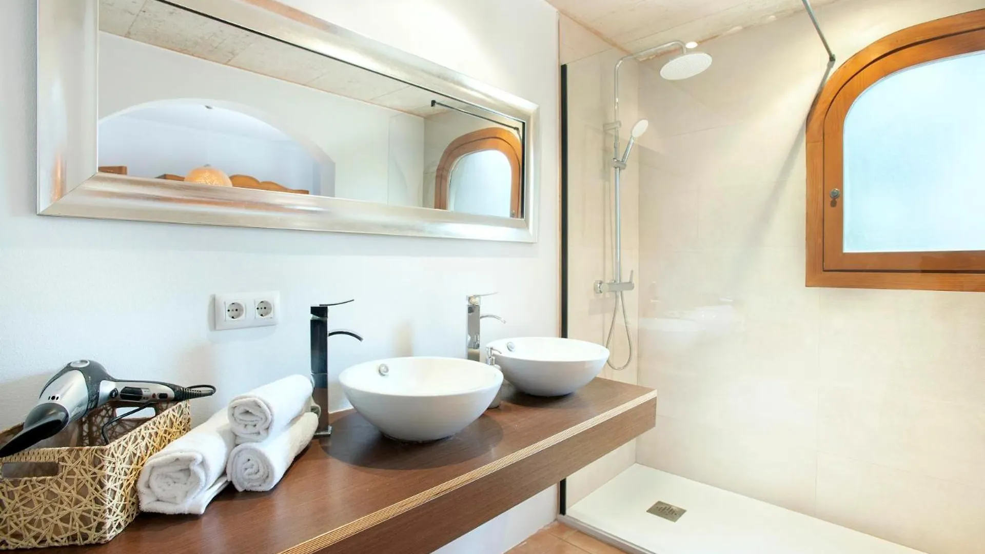 Villa Alzines By Vintage Travel Pollenca