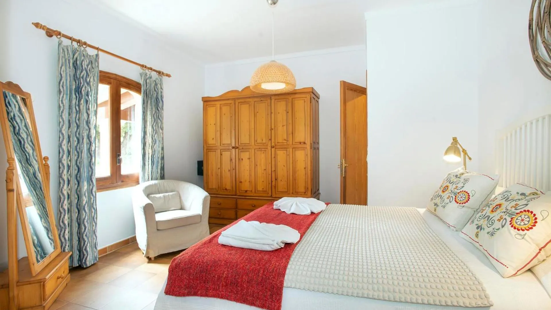 Villa Alzines By Vintage Travel Pollenca